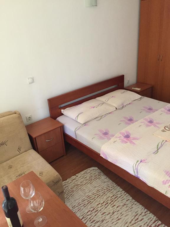 Tina Rooms Ulcinj Exterior photo